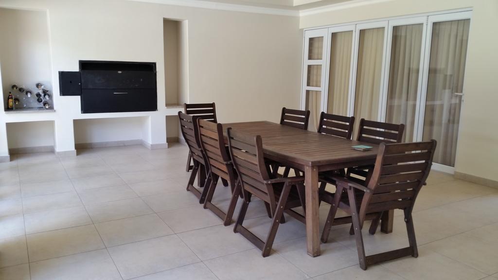 6 On Acacia Bed & Breakfast Johannesburg Luaran gambar