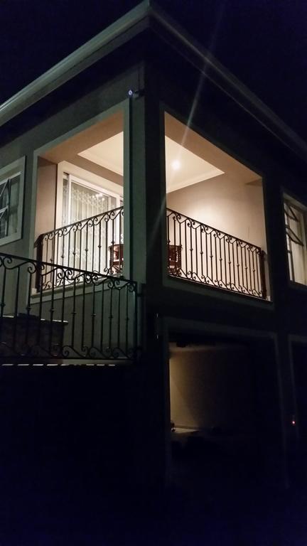 6 On Acacia Bed & Breakfast Johannesburg Luaran gambar