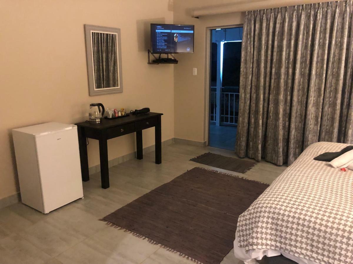6 On Acacia Bed & Breakfast Johannesburg Luaran gambar