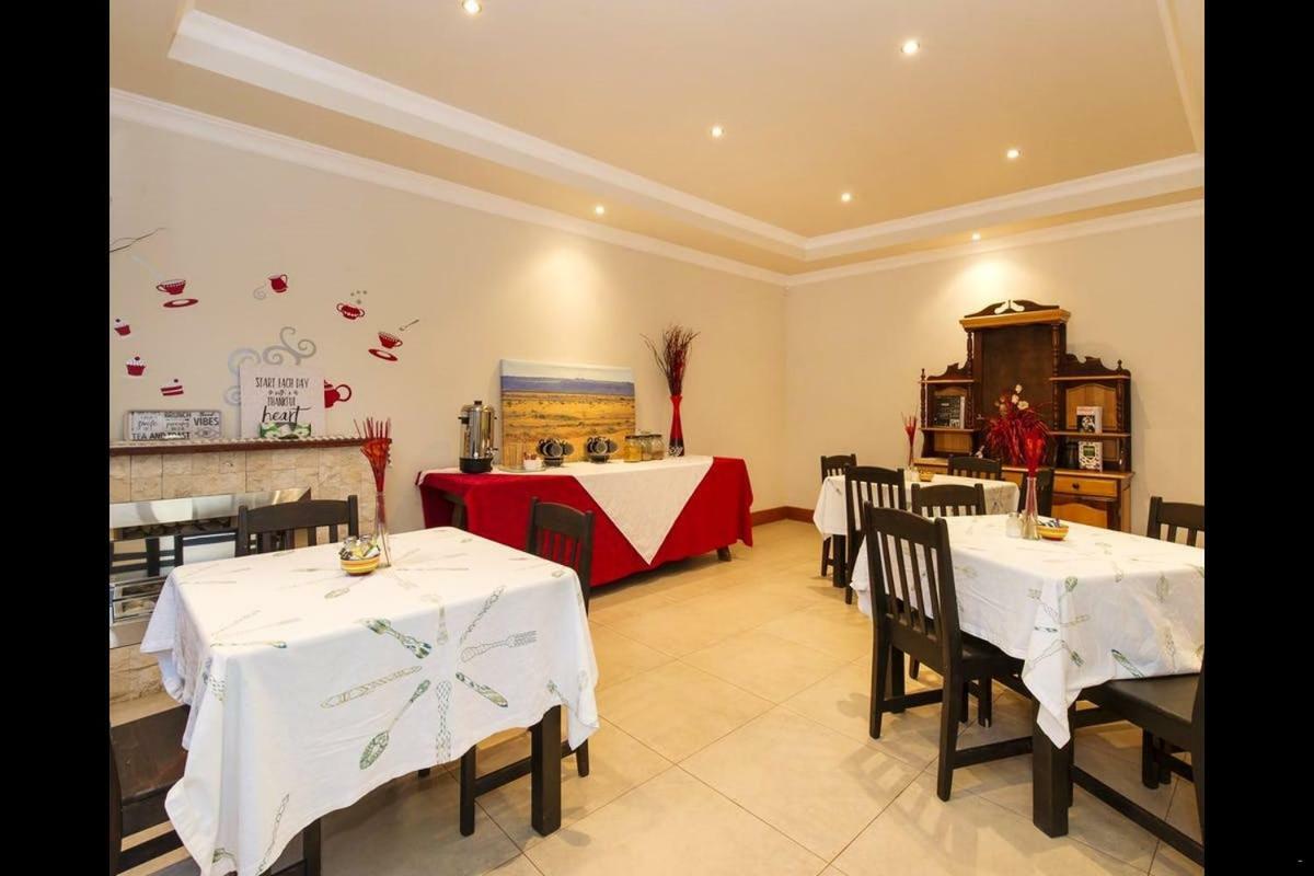 6 On Acacia Bed & Breakfast Johannesburg Luaran gambar